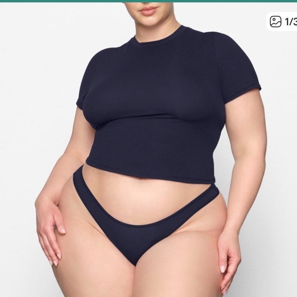 XS Skims fits everybody navy t shirt, NWT - Picture 2 of 6